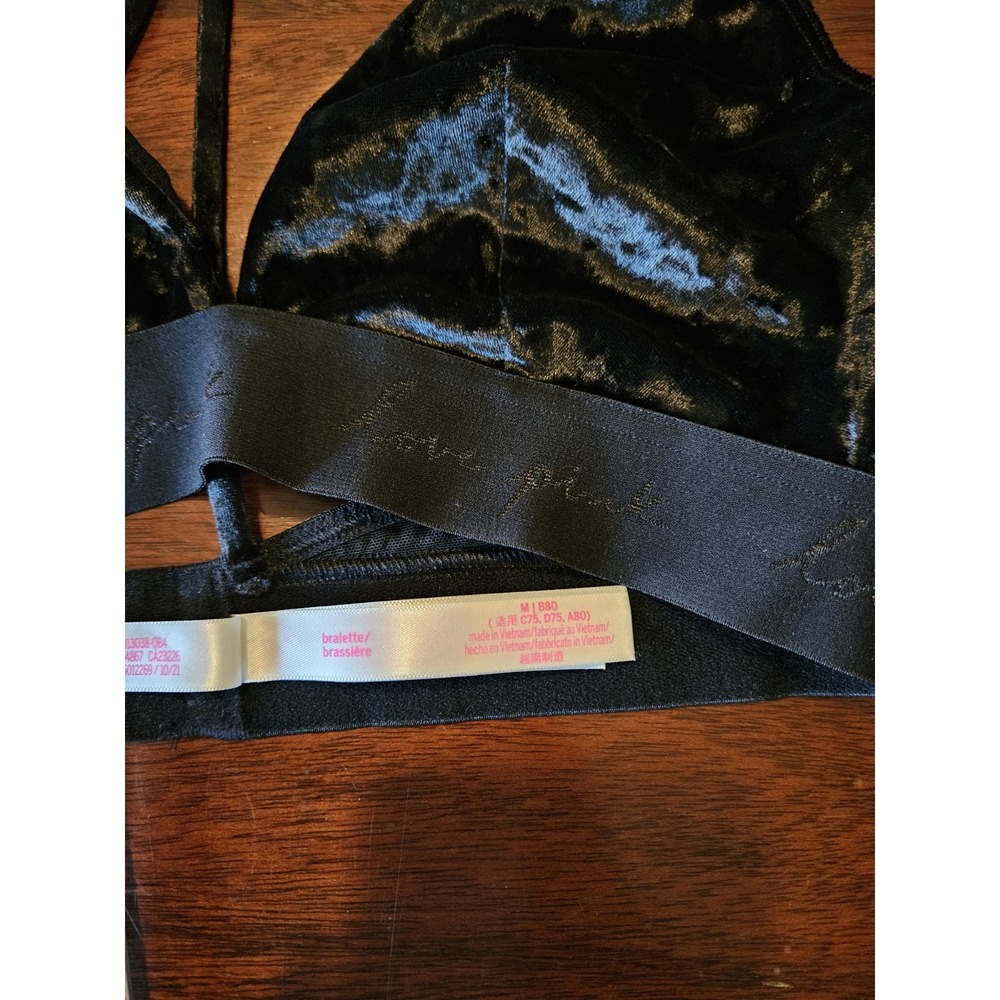 Victoria's Secret Black Velvet Bralette Love Pink Size Medium Grunge Festival - Picture 8 of 12